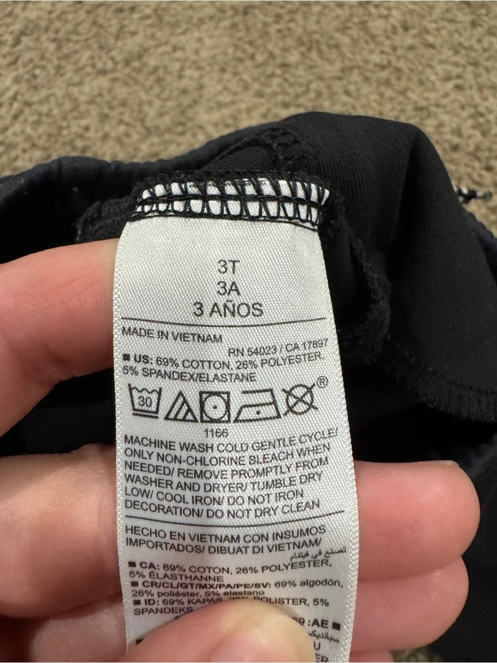 Kids 3T Old Navy—dynamic fleece—black joggers